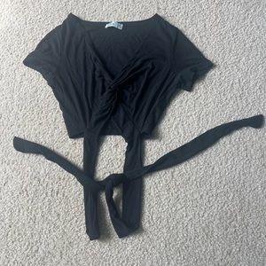 black hollister wrap tie crop top